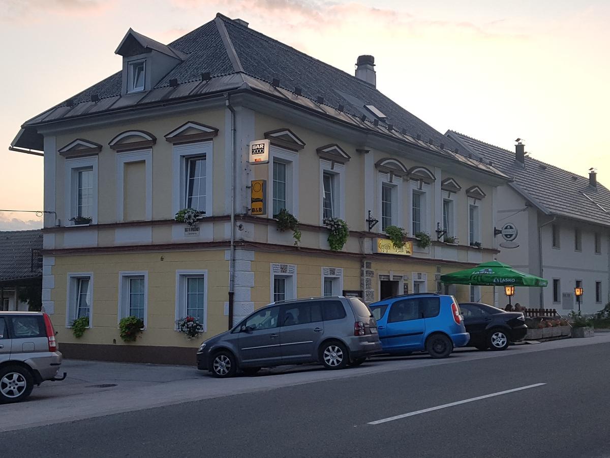Guesthouse Osvald 지로브니차 외부 사진