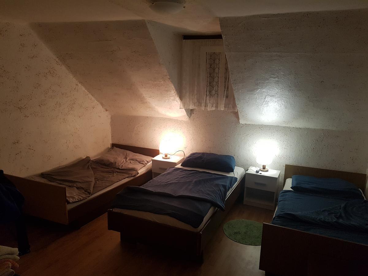 Guesthouse Osvald 지로브니차 외부 사진