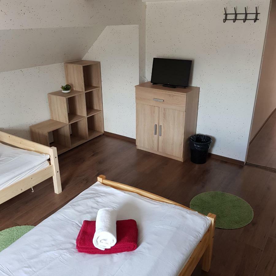 Guesthouse Osvald 지로브니차 외부 사진