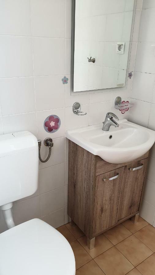 Guesthouse Osvald 지로브니차 외부 사진