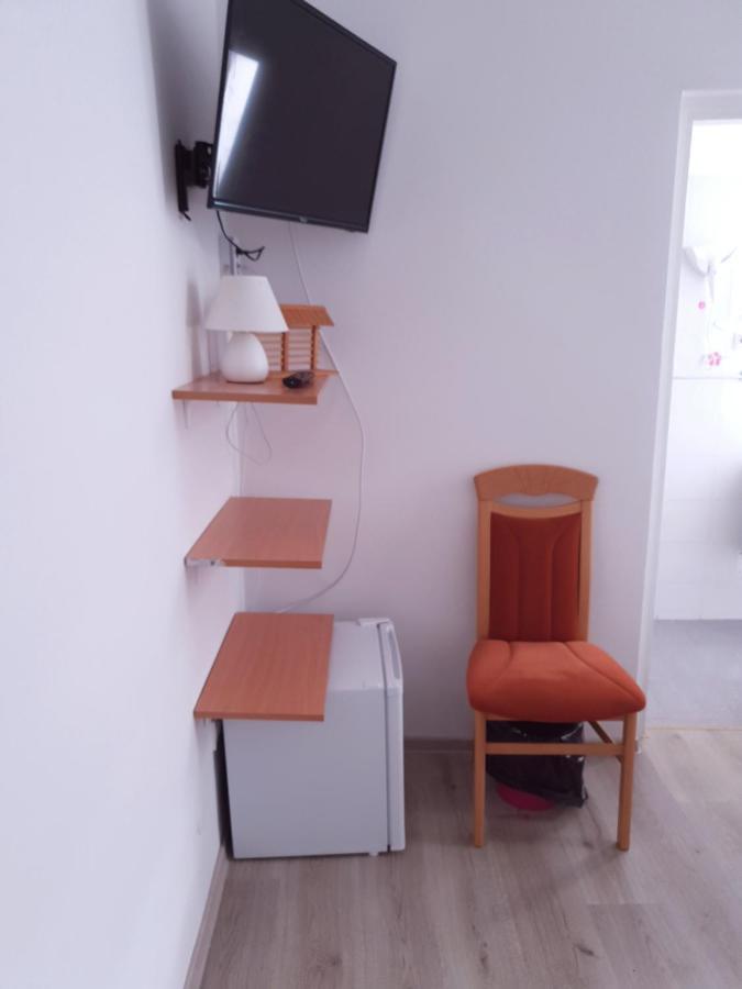 Guesthouse Osvald 지로브니차 외부 사진