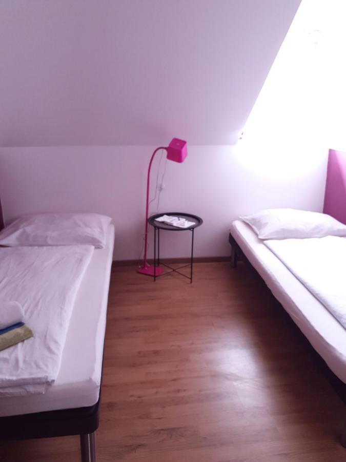 Guesthouse Osvald 지로브니차 외부 사진