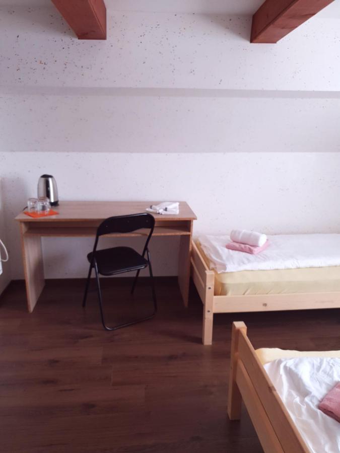Guesthouse Osvald 지로브니차 외부 사진
