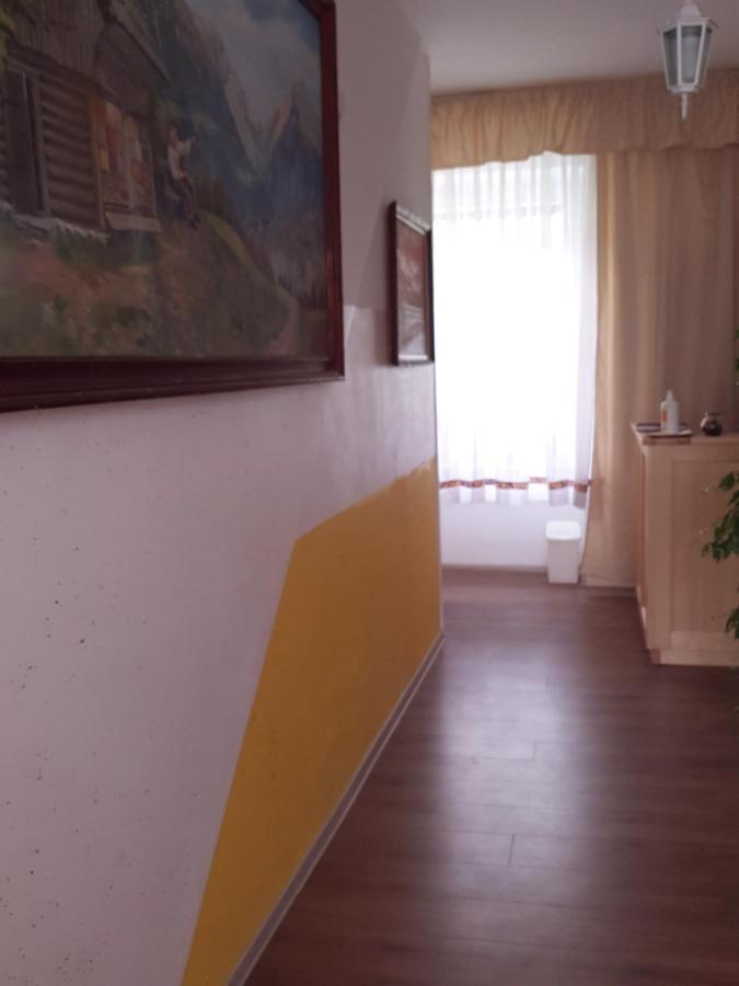 Guesthouse Osvald 지로브니차 외부 사진